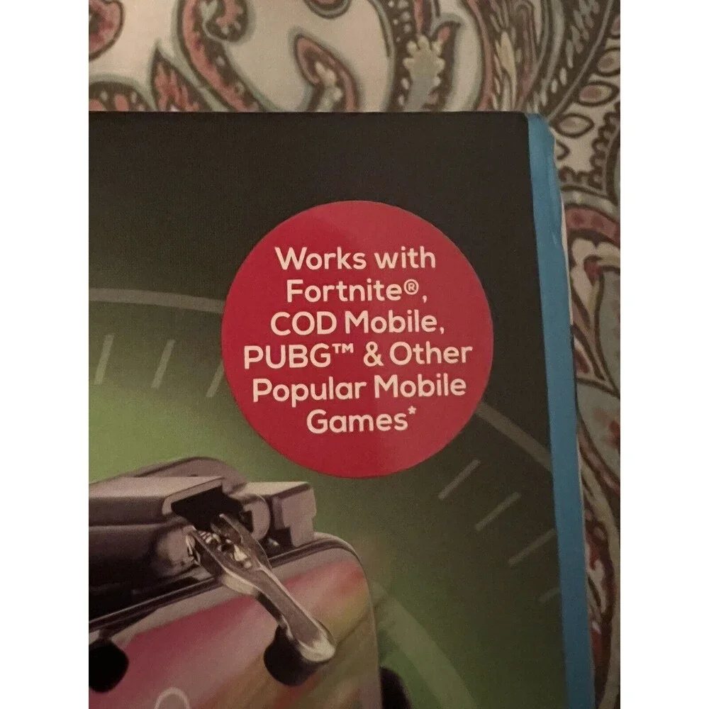 Smart Gear Smart Phone Grip Game Controller New In Box Adjustable Mount Fan Cool